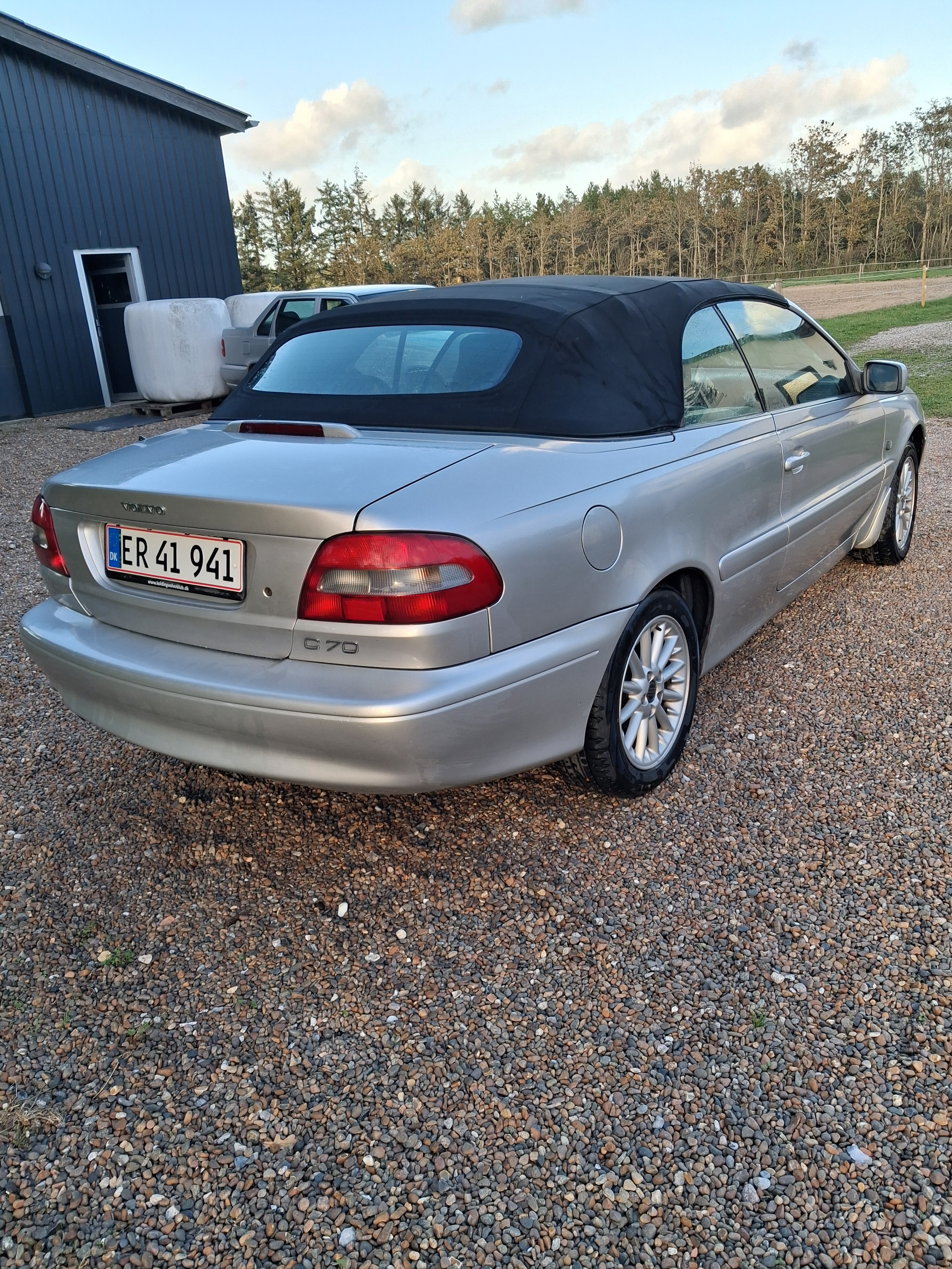 Sølv Volvo C70 fra 2001