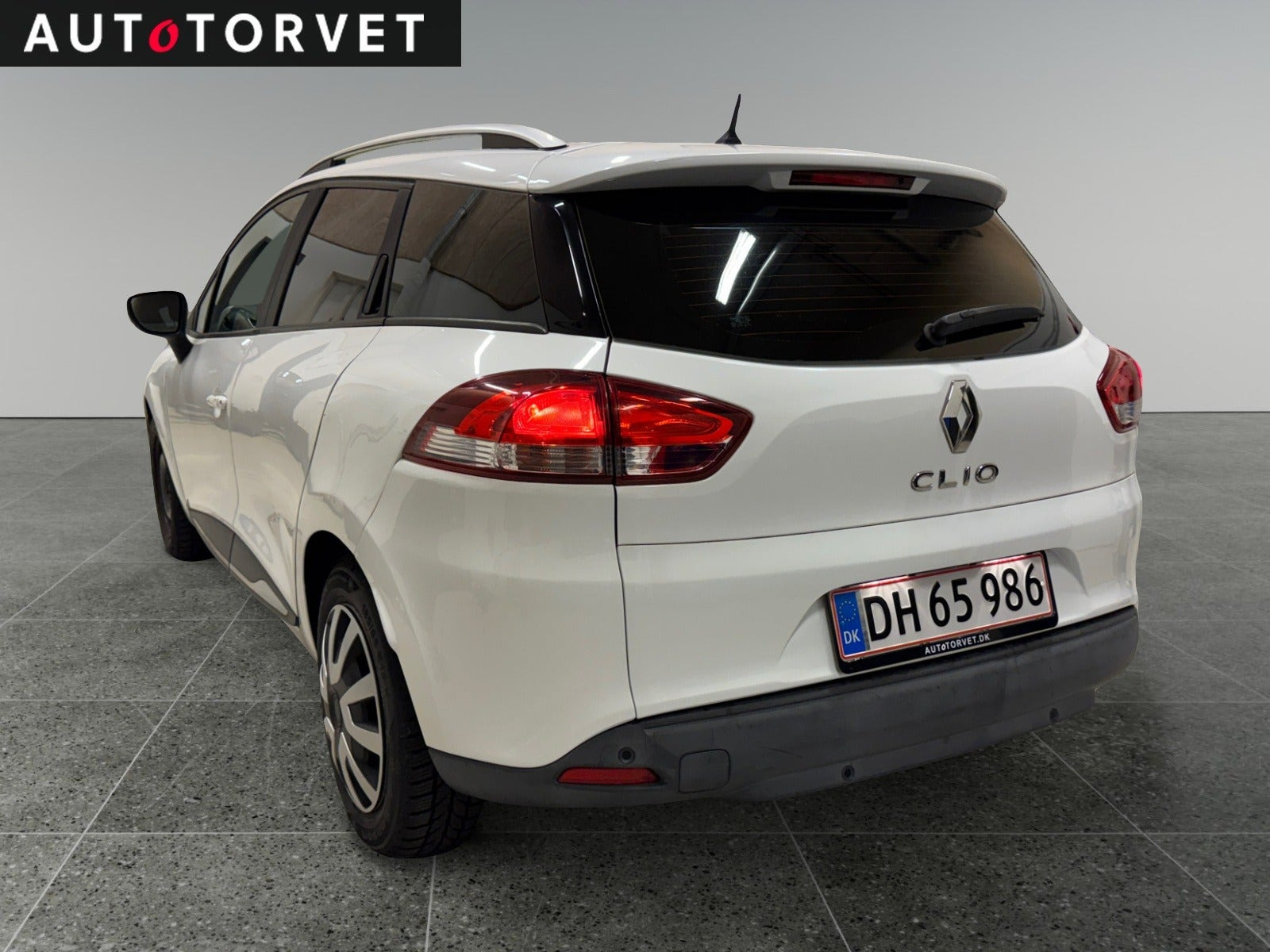 Hvid Renault Clio IV fra 2018