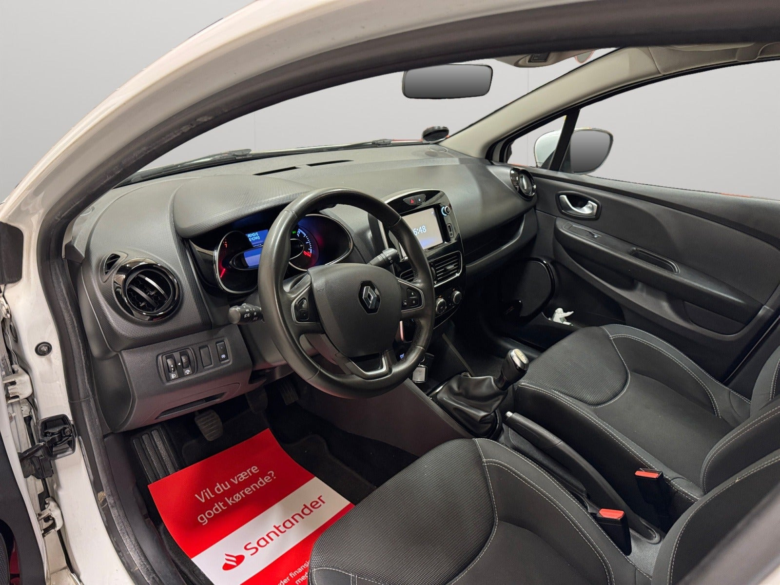 Hvid Renault Clio IV fra 2018
