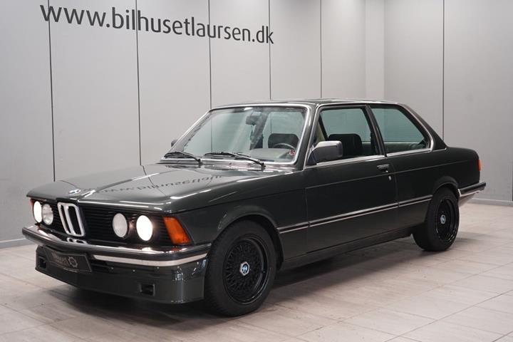 Grøn BMW 315 fra 1983