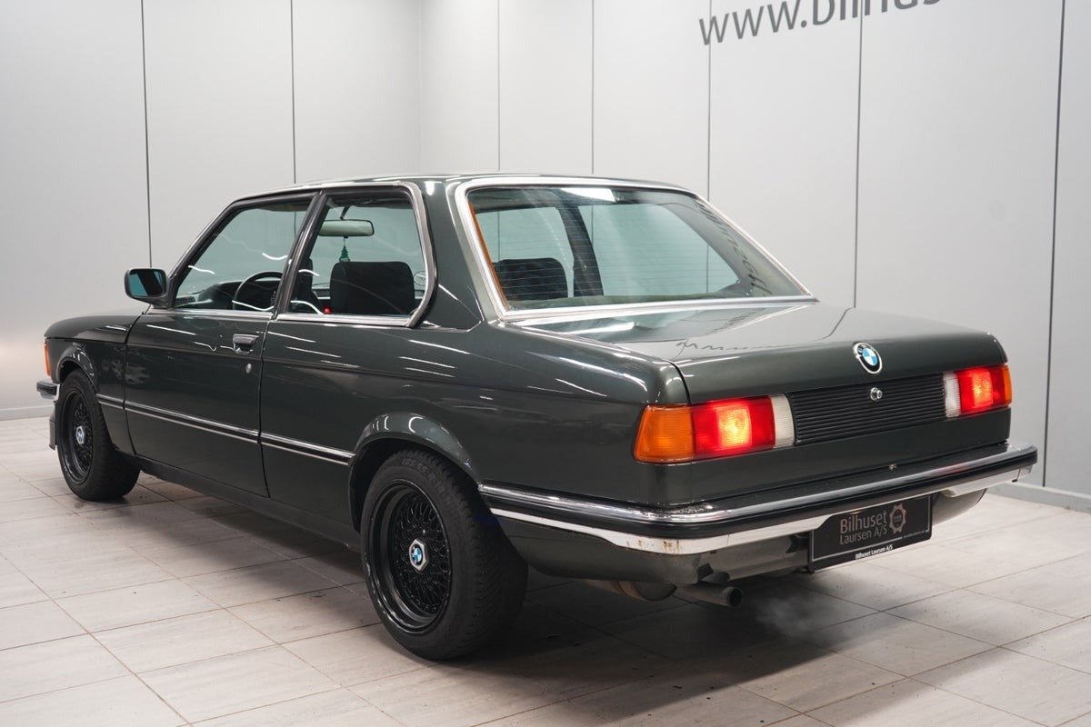 Grøn BMW 315 fra 1983