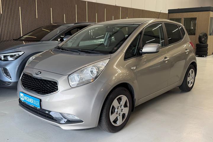 Orange Kia Venga fra 2016