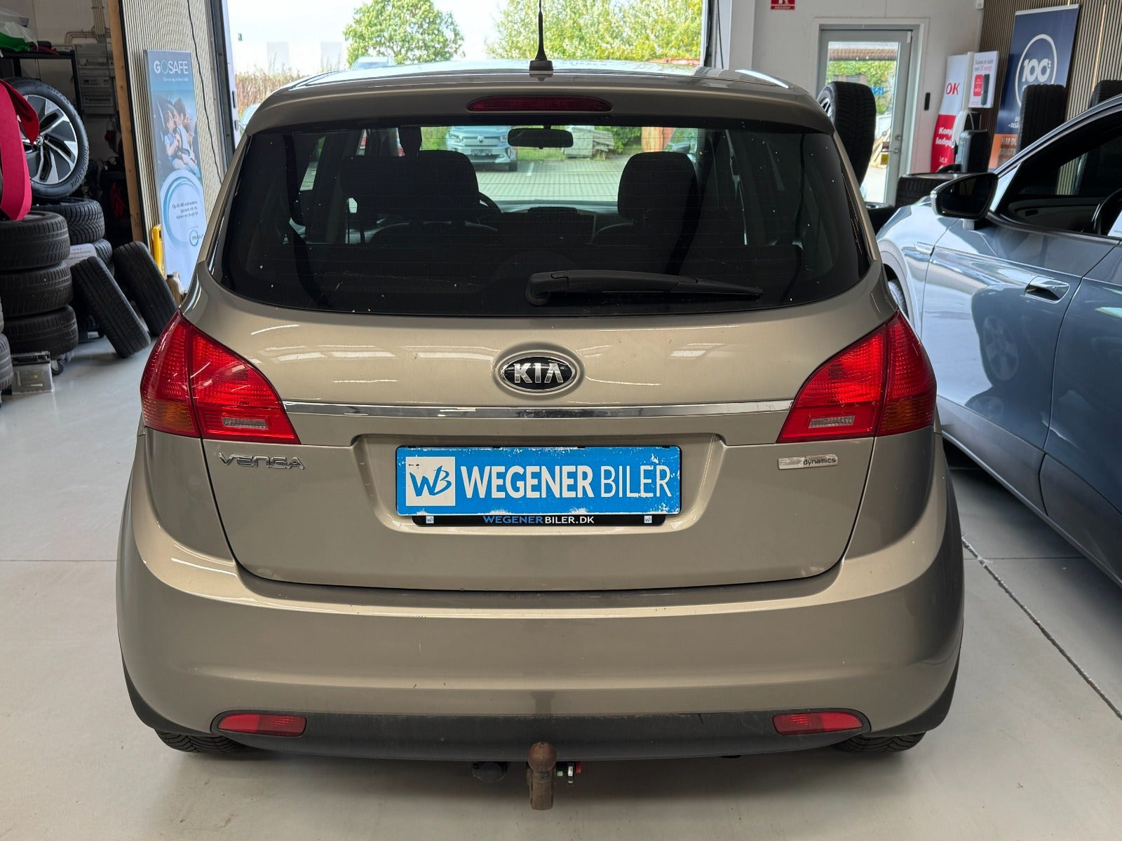 Orange Kia Venga fra 2016