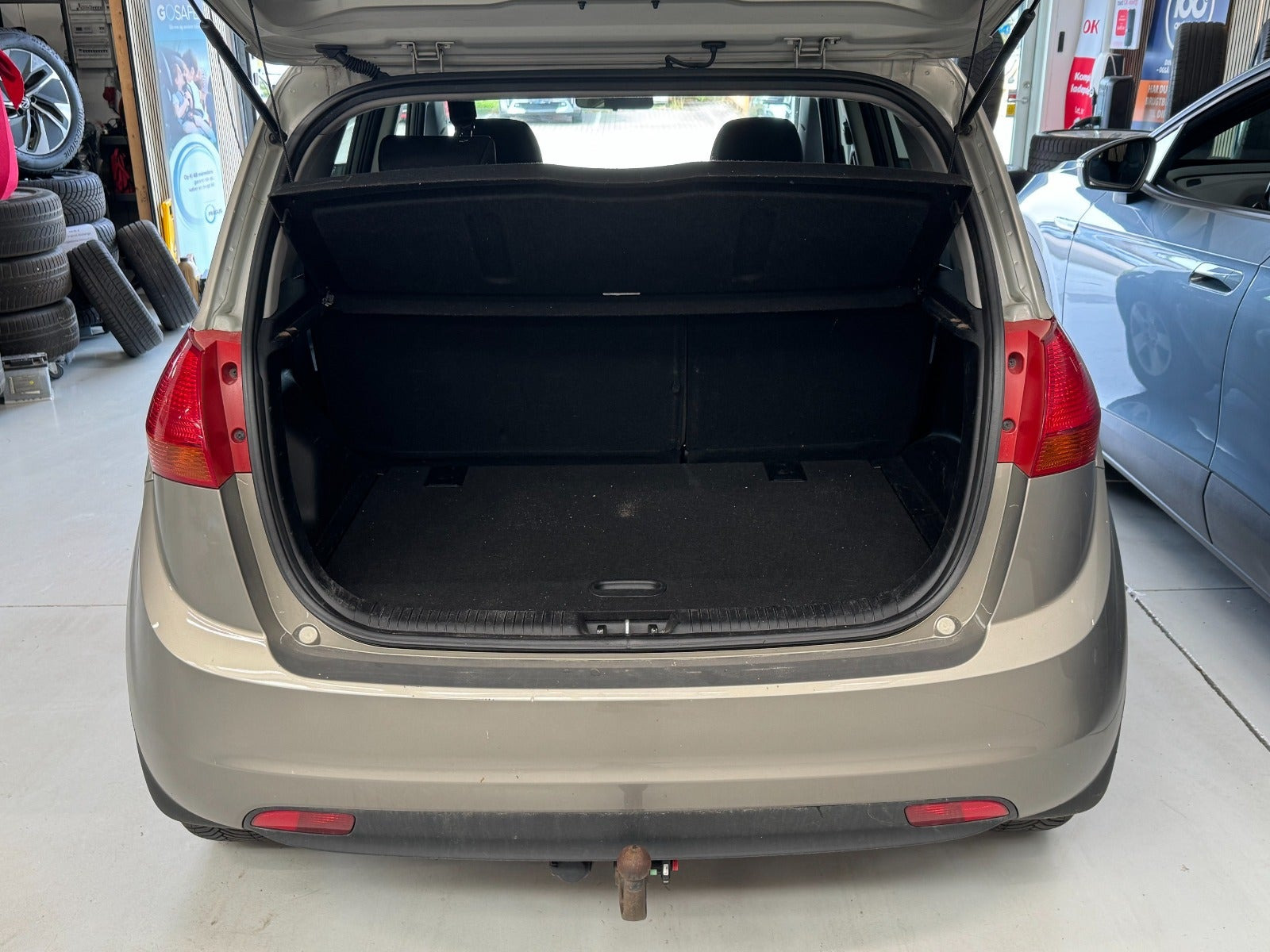 Orange Kia Venga fra 2016