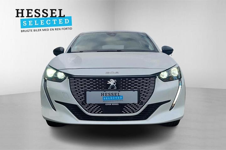 Hvid Peugeot e-208 fra 2023