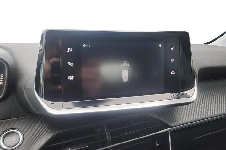Hvid Peugeot e-208 fra 2023