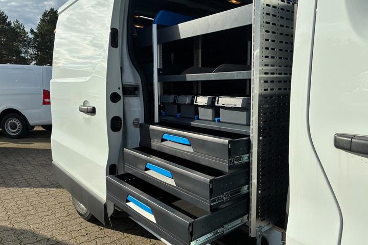 Hvid Renault Trafic fra 2025