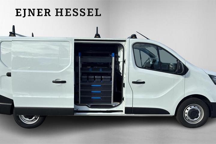 Hvid Renault Trafic fra 2025