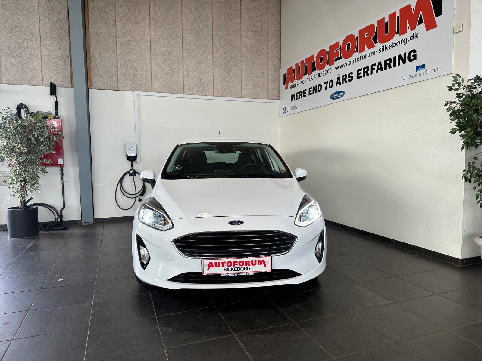 Hvid Ford Fiesta fra 2021