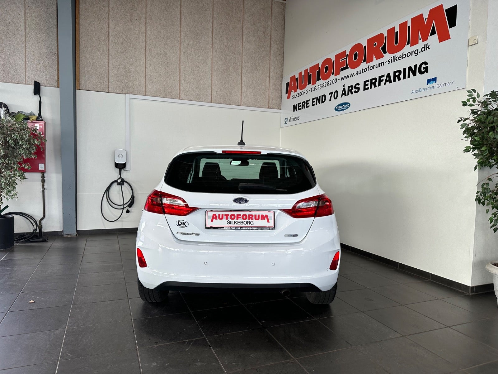 Hvid Ford Fiesta fra 2021