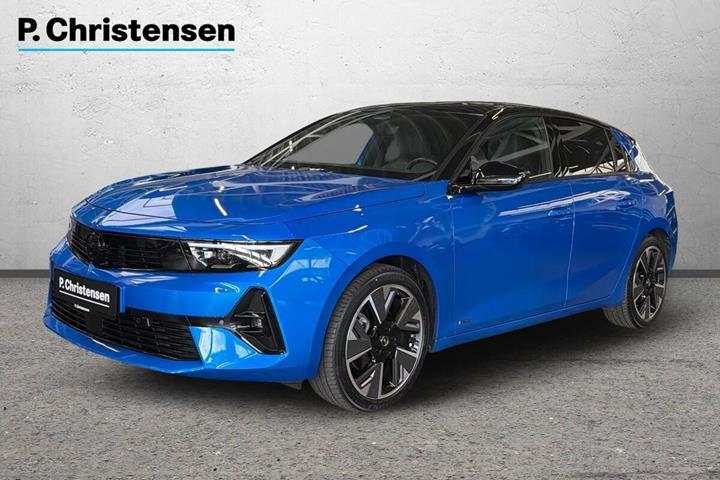 Blå Opel Astra-e fra 2023
