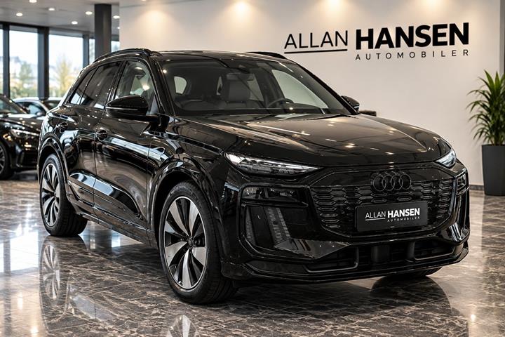 Sort Audi Q6 e-tron fra 2024