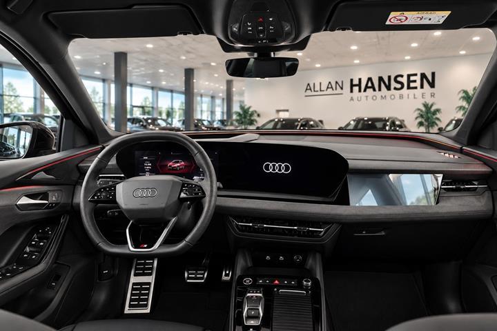 Sort Audi Q6 e-tron fra 2024