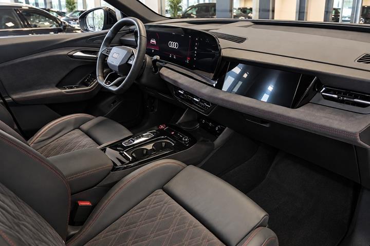 Sort Audi SQ6 e-tron fra 2025