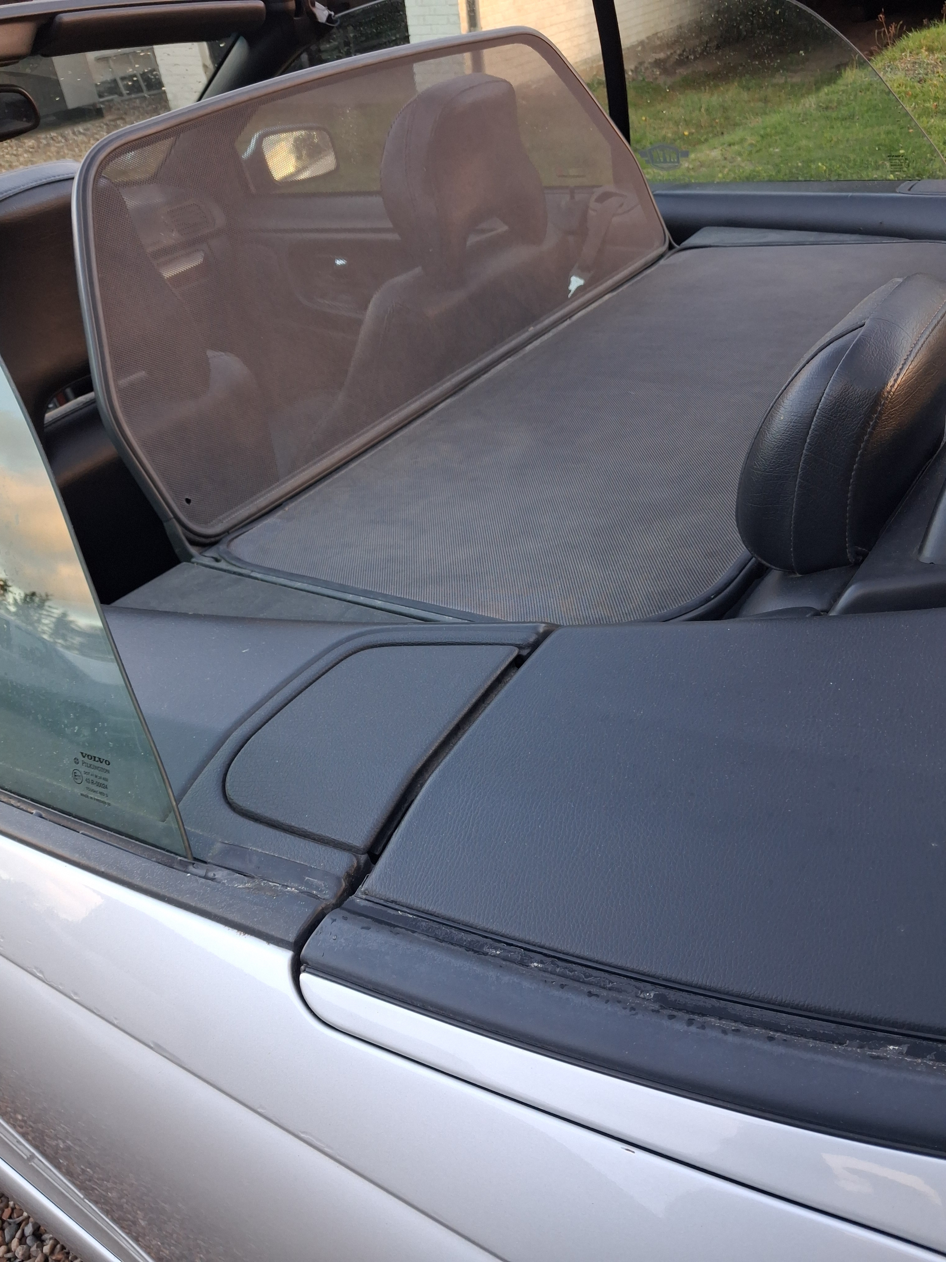 Sølv Volvo C70 fra 2001