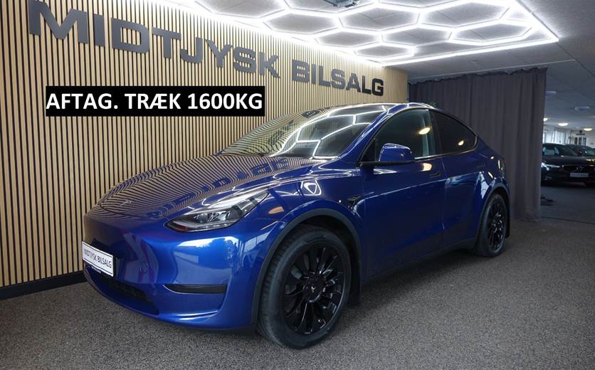 Tesla Model Y RWD