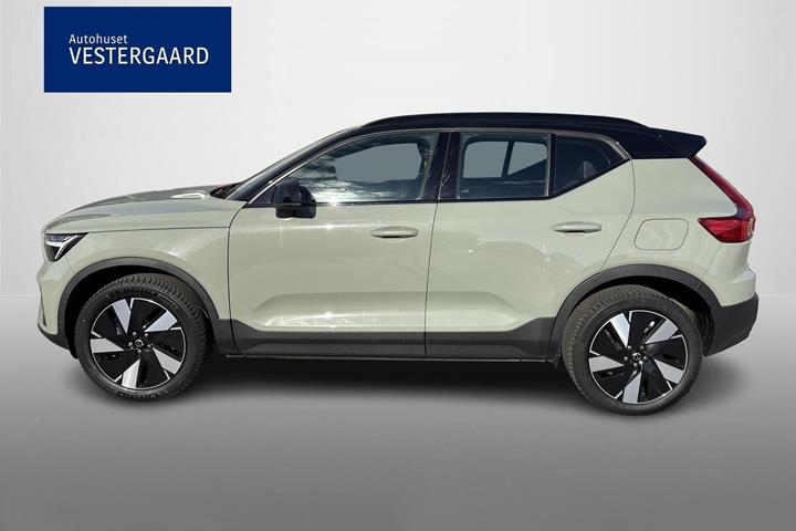 Grøn Volvo XC40 fra 2024