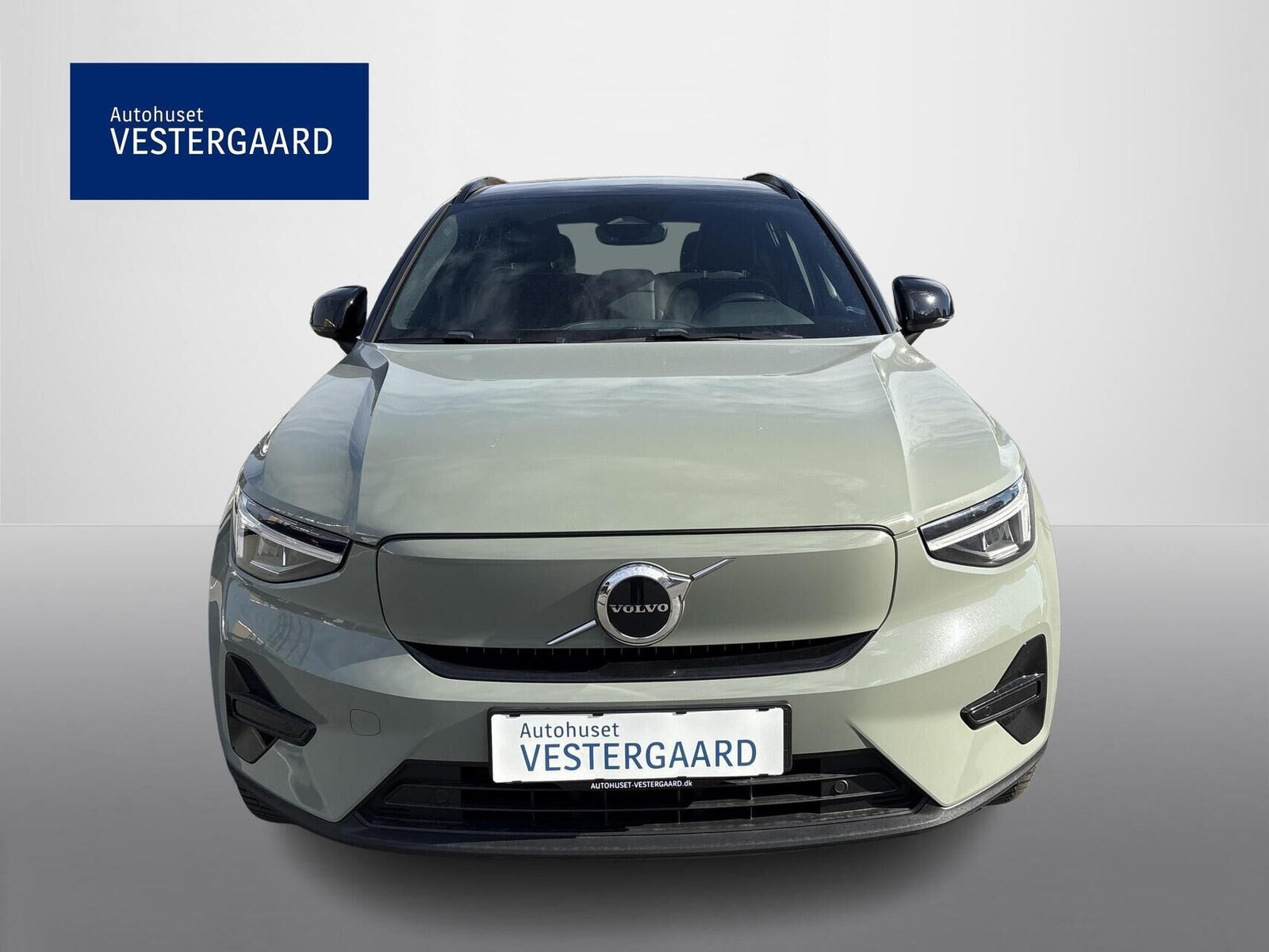 Grøn Volvo XC40 fra 2024