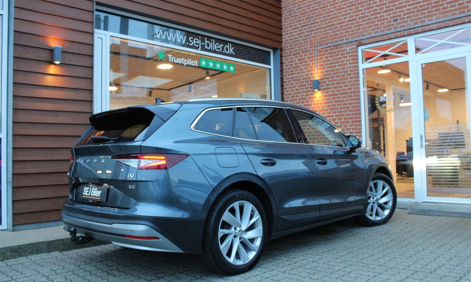 Grå Skoda Enyaq fra 2022