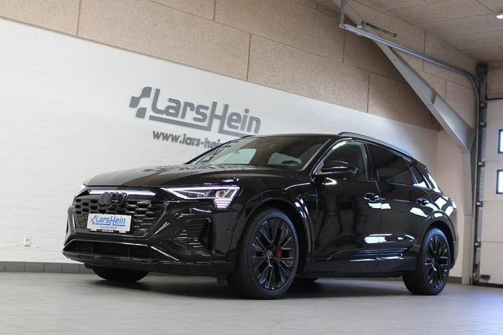 Sort Audi Q8 e-tron fra 2024