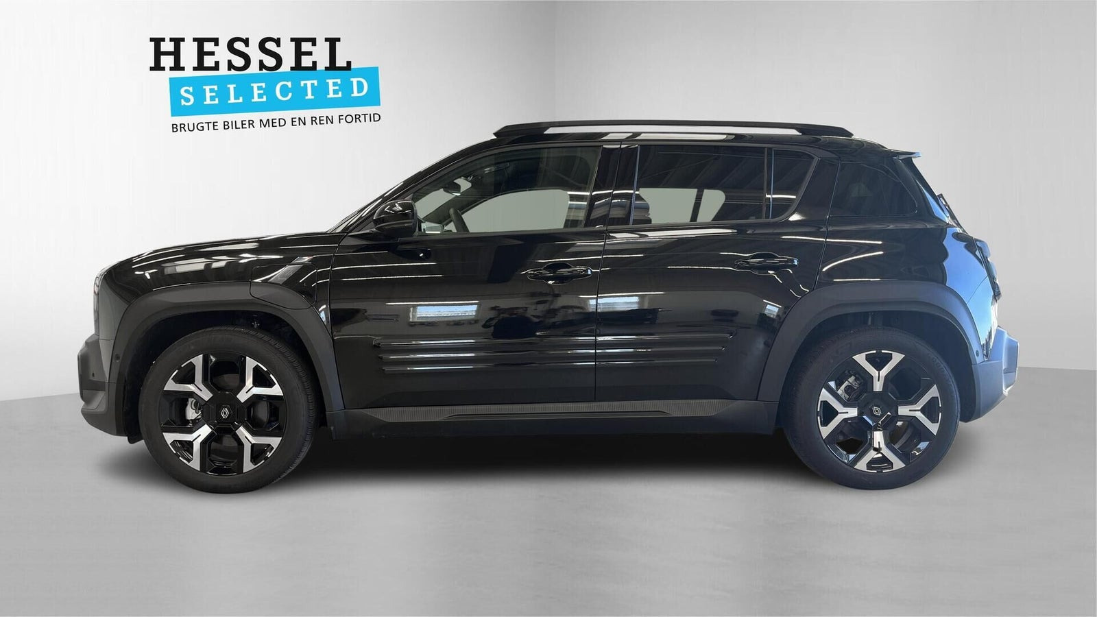 Sort Renault 4 E-Tech fra 2026