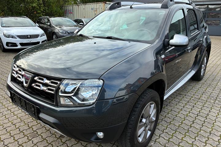 Grå Dacia Duster fra 2015
