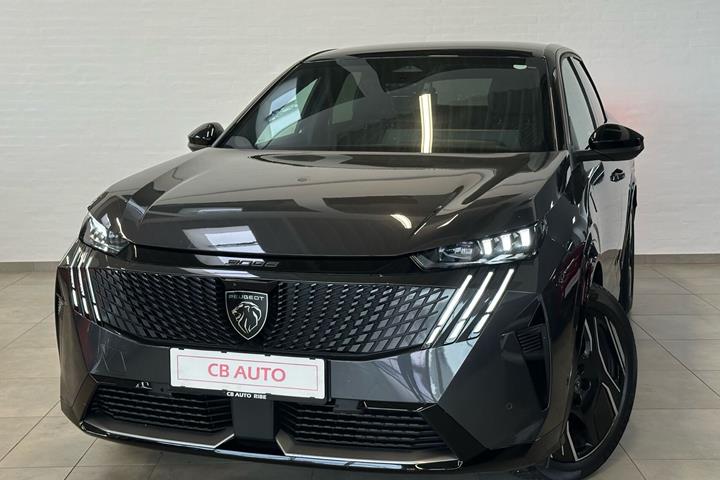 Grå Peugeot e-3008 fra 2024 set udefra