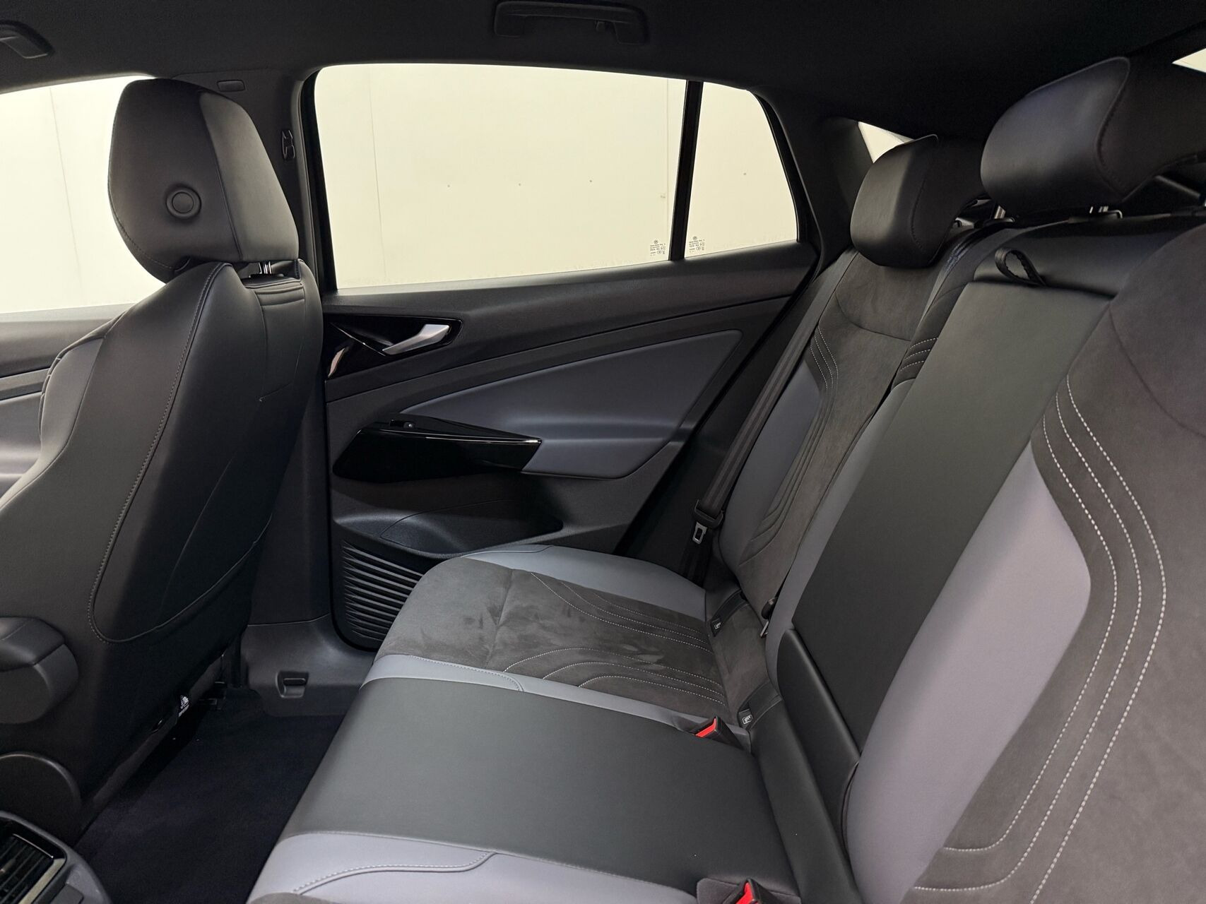 Sort VW ID.5 fra 2023