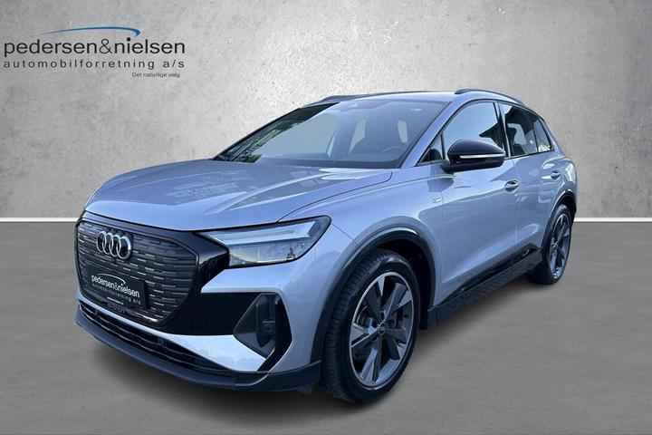 Sølv Audi Q4 fra 2023