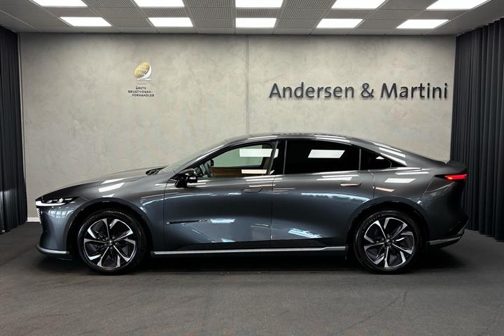 Grå Mazda 6e fra 2026