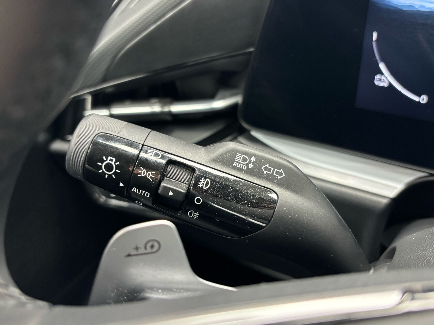 Grå Kia Niro EV fra 2025