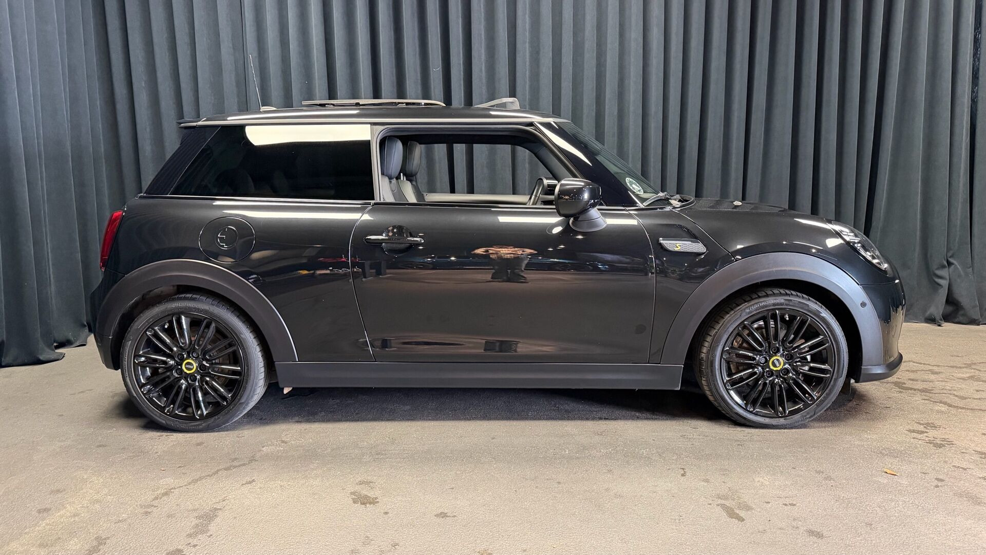 Sort Mini Cooper fra 2023