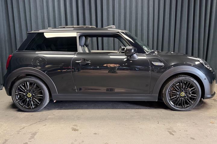 Sort Mini Cooper fra 2023