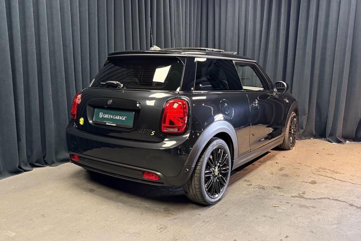 Sort Mini Cooper fra 2023