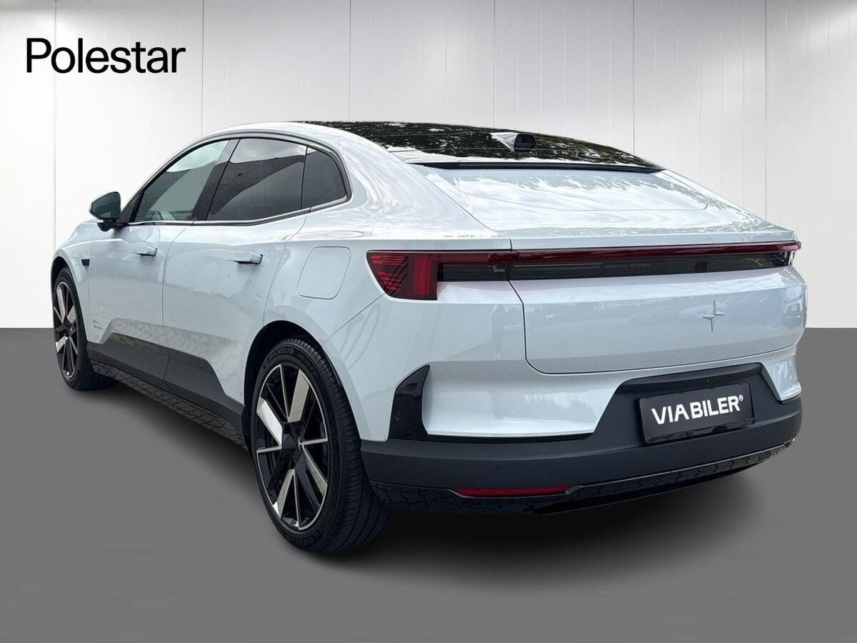 undefined Polestar 4 fra 2026