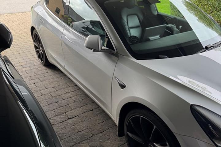 undefined Tesla Model 3 fra 2019