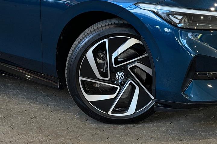 Blå VW ID.7 fra 2026