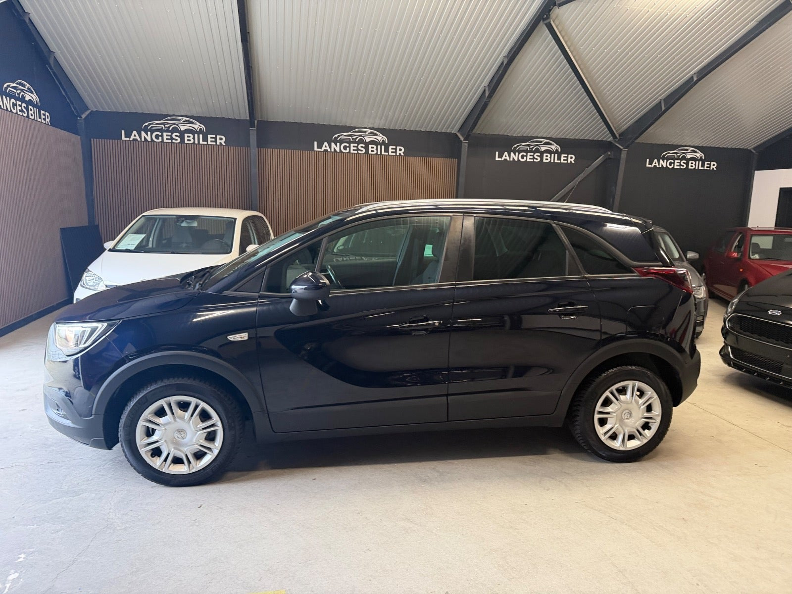 Blå Opel Crossland X fra 2019