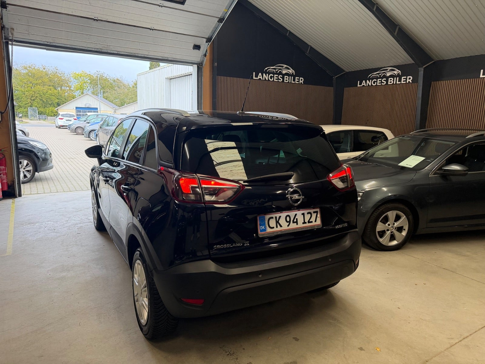 Blå Opel Crossland X fra 2019