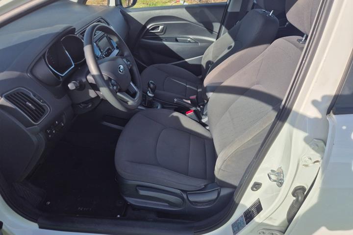 undefined Kia Rio fra 2016