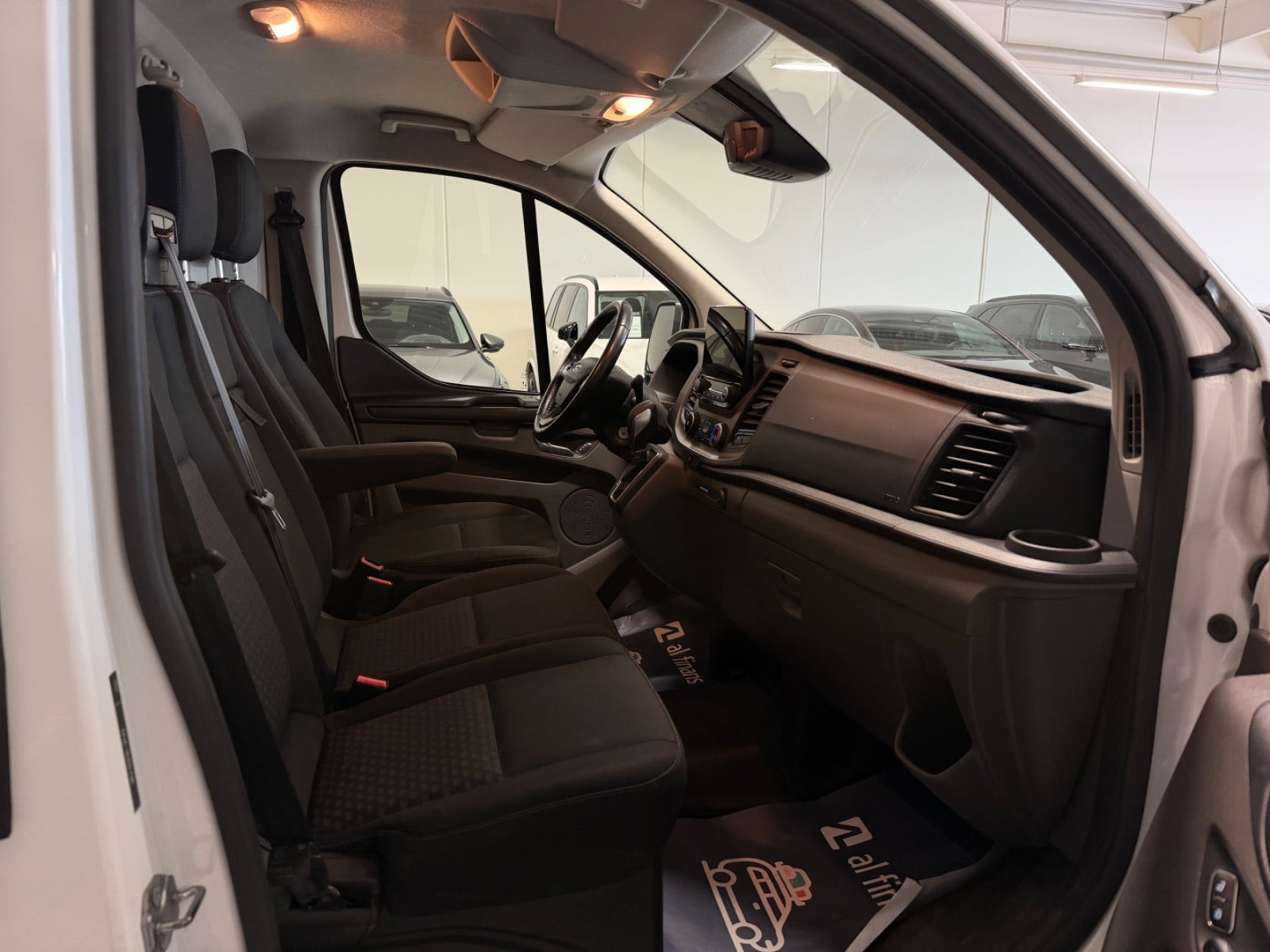 Hvid Ford Transit Custom 300 L1 fra 2021