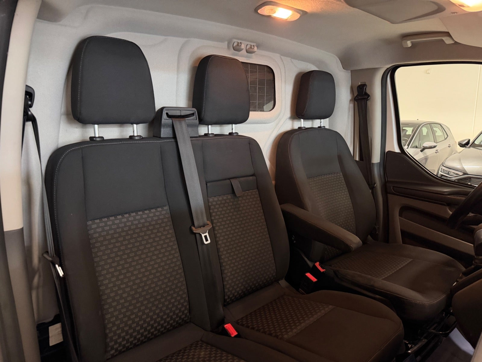 Hvid Ford Transit Custom 300 L1 fra 2021