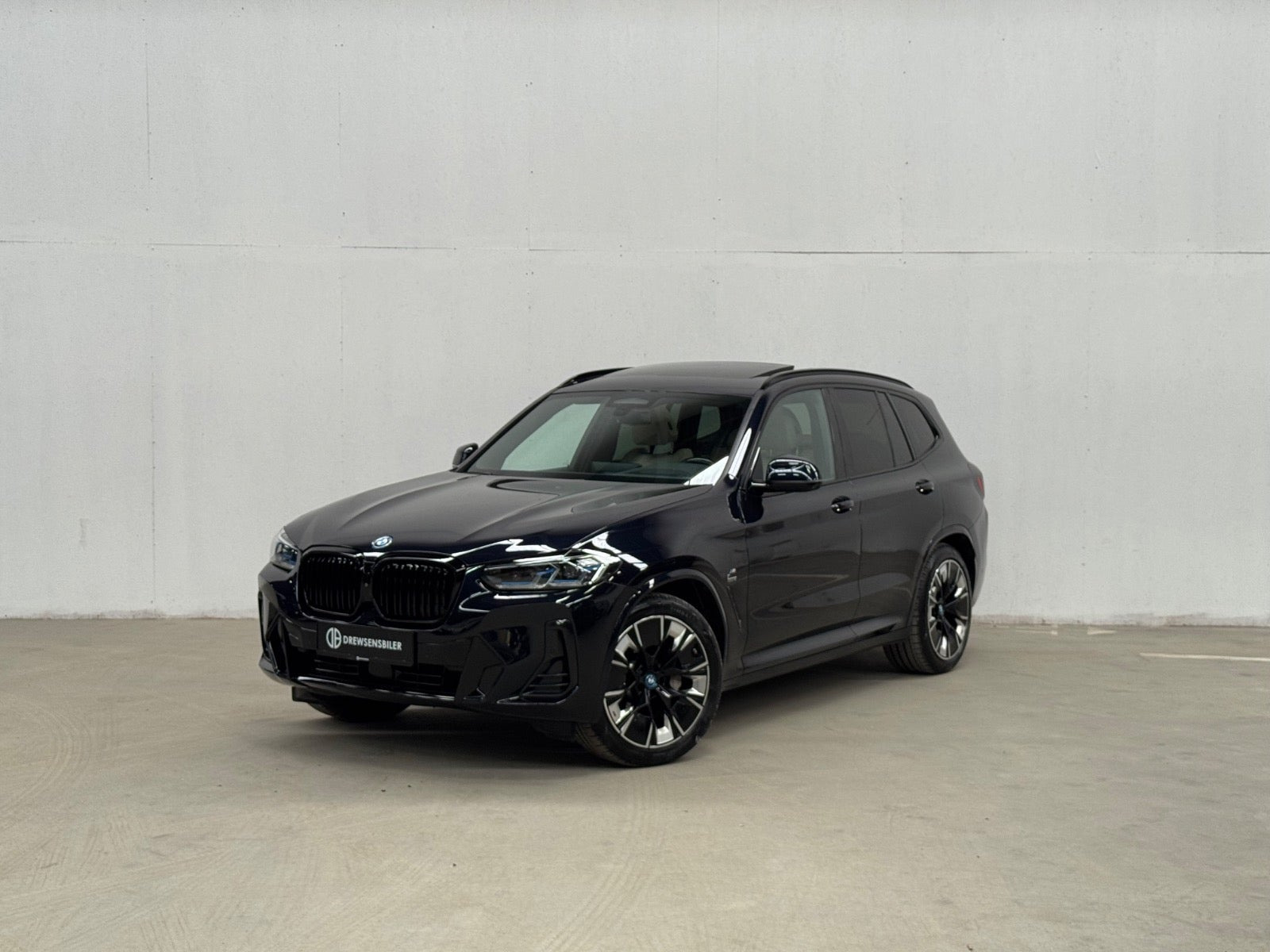 BMW iX3 Charged Plus M-Sport