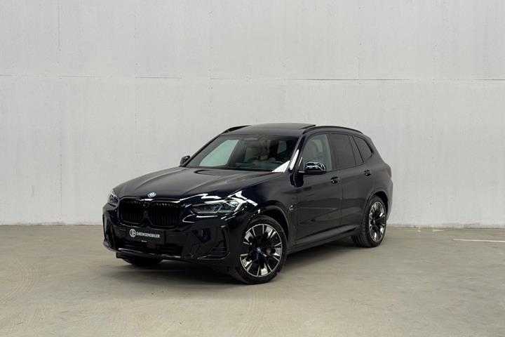 Sort BMW iX3 fra 2022
