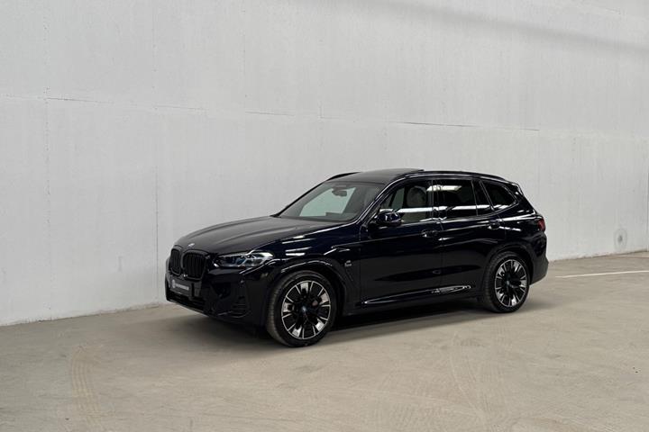 Sort BMW iX3 fra 2022