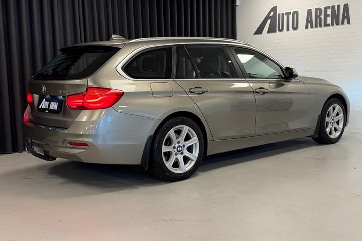 undefined BMW 320i fra 2019