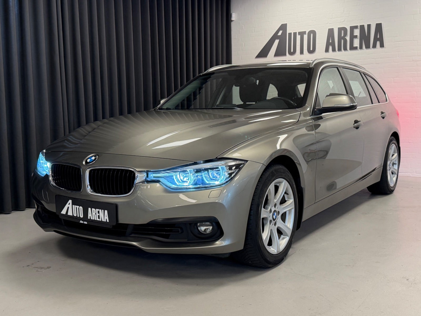 undefined BMW 320i fra 2019