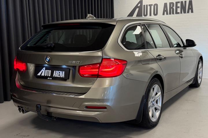 undefined BMW 320i fra 2019