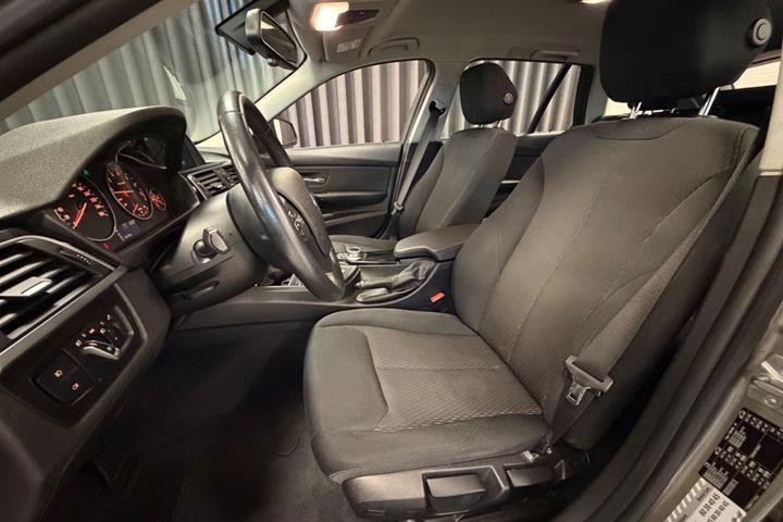 undefined BMW 320i fra 2019