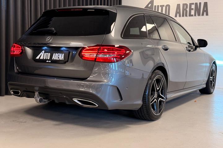 Grå Mercedes C200 fra 2020